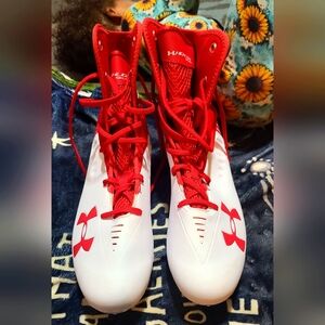 *New* Mens football cleats